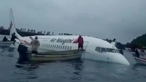 Bu can kurtarıcı türbinlerle ilgili tarihe geçen örneklerden biri 15 Ocak 2009’da yaşanan “Sully” olayıdır. US Airways'in 1549 sefer sayılı uçuşu kalkıştan hemen sonra bir kuş sürüsüne çarparak iki motorunu da kaybetti.