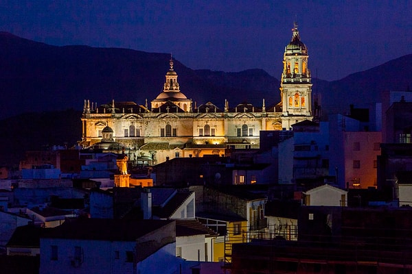 11. Jaén, tarihi kalıntıları ve şatolarıyla büyülüyor.