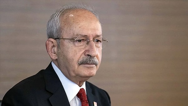 Kılıçdaroğlu’nun avukatı olarak duruşmaya katılan Uğur Çelik, “Müvekkelimizin ikametgahı Ankara’dadır. Talimatların buraya gönderilmesini talep ediyoruz” denildi.