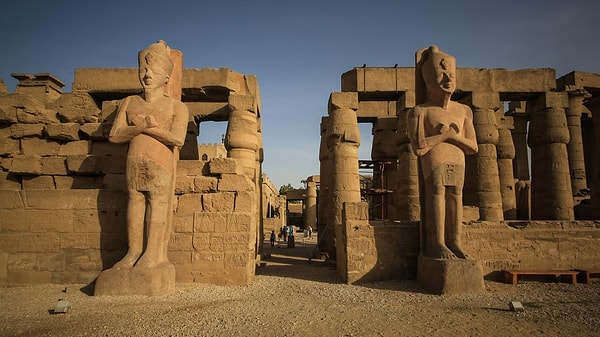 3. Karnak Tapınağı