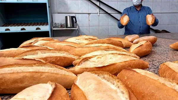 Ankara Fırıncılar Odası Başkanı Gürsel Alnıaçık, vatandaşlar fiş almadığında bile fişi kestiklerini dile getirdi.