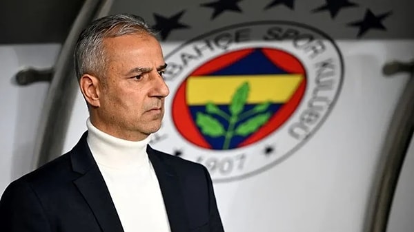 İsmail Kartal'ı basının daha kolay eleştirdiğini söyleyen Bayındır, "Gerçekçi konuşalım ve elbette hakkını teslim edelim İsmail Kartal olsa bu takım en azından bir tık hatta iki tık yüksek tempoda oynardı" dedi.