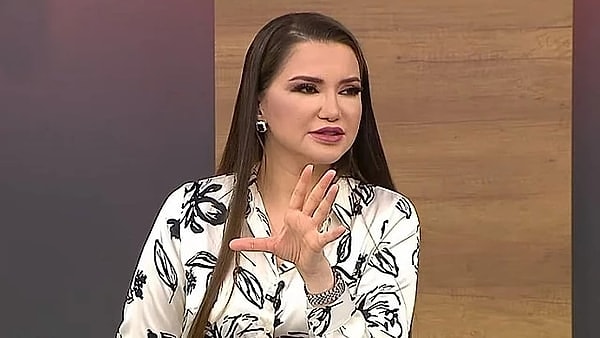 Esra Ezmeci, bu soruya şu yanıtı verdi: "Özel hayat adı üzerinde özel hayat. Cinsellikle ilgili konuların, eşler arasında özel kalması çok önemli. Kayınvalide ve kayınpeder gibi aile bireylerine cinsel hayat hakkında bilgi verilmemesi gerektiğini düşünüyorum."