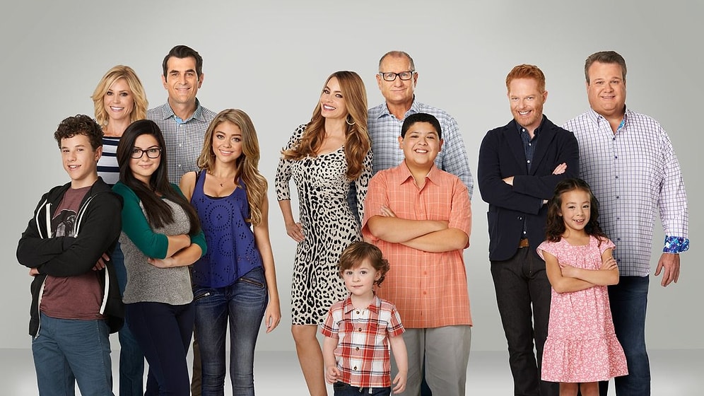 10 Hilarious Shows Every 'Modern Family' Fan Will Love