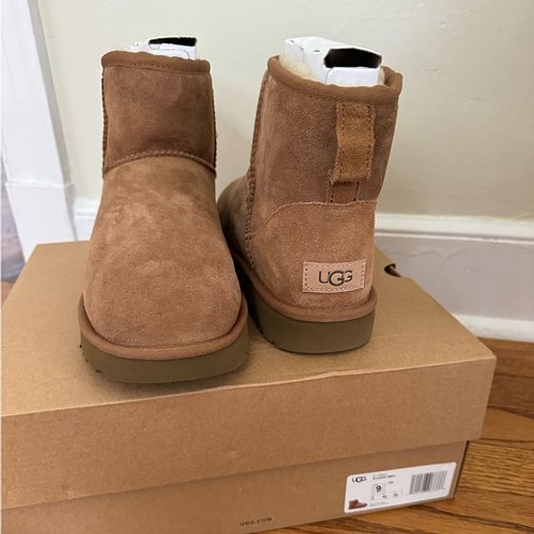 Treadlite by UGG™ taban ve hafif yapısı ile rahat ve sıcacık bir yürüyüş sizi bekliyor!