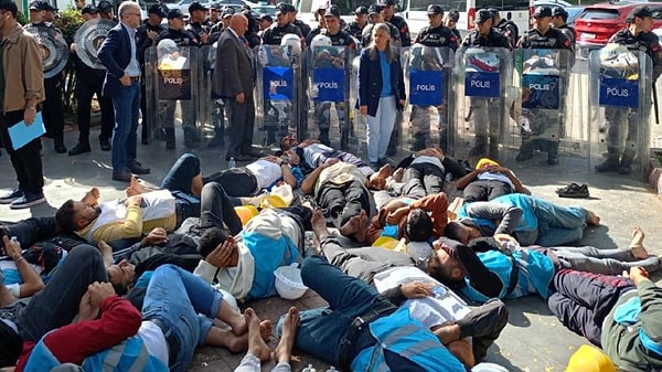 15. AK Parti Batman Milletvekili Ferhat Nasıroğlu’nun sahibi olduğu Fernas Madencilik’te çalışan madenciler, haksız yere işten çıkarıldıkları için eylem yapmaya başlamıştı. Manisa’dan Ankara’ya yürüyerek giden madenciler, Enerji ve Tabii Kaynaklar Bakanlığı'na gidilmesine izin verilmeyince açlık grevine başlamıştı. Polis ekipleri Kurtuluş Parkı’nda bulunan eylemcileri gözaltına aldı.