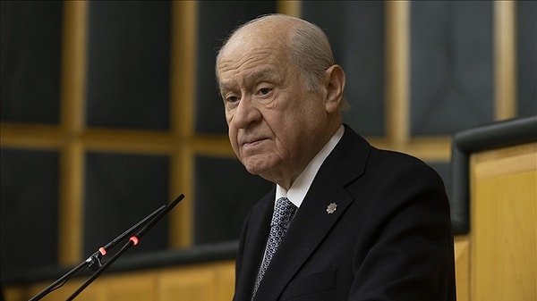 MHP lideri Devlet Bahçeli, Öcalan’a seslenerek “Gel örgütü lağvettiğini Meclis’te yapacağın konuşma ile açıkla” demişti.