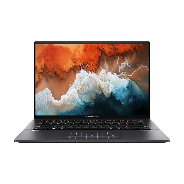 ZenBook serisinin ince ve hafif tasarımı, taşınabilirliği üst düzeye çıkararak her an yanınızda olmasını kolaylaştırıyor. Windows 11 Home işletim sistemi ise kullanıcı dostu arayüzü ve güvenlik avantajları ile bilgisayar deneyiminizi yeni bir boyuta taşıyor.