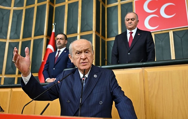 “Türkiye Cumhuriyeti’nin bir Kürt sorunu yoktur, asla da olmayacaktır.” ifadesini kullanan Bahçeli, var olan sorunun bölücü terör sorunu olduğunu ifade etti.