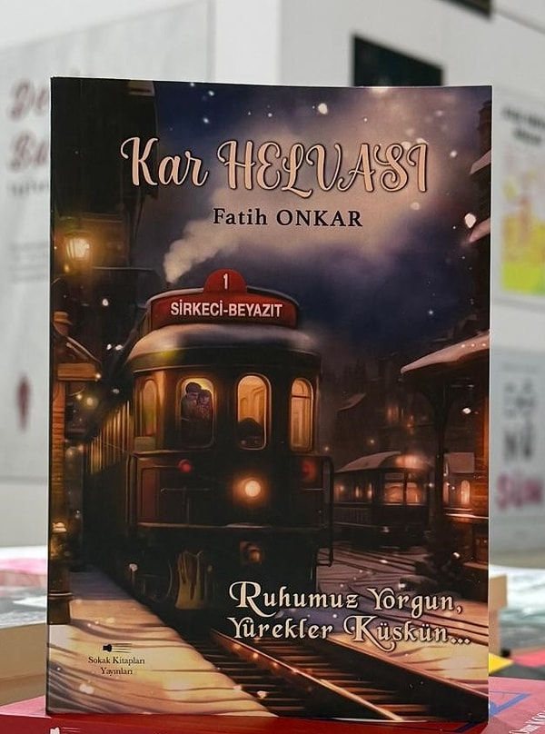 -"Kar Helvası" gerçek bir hikâyeden mi ilham aldı? Romanını okurken, bazı olaylar ve karakterlerin yaşadıkları oldukça gerçekçi ve duygusal derinliği olan anlar içeriyor. Bu hikâye, senin ya da çevrenden birinin hayatından kesitler içeriyor mu, ya da tamamen kurmaca mı?