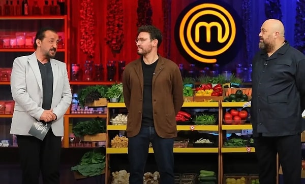 MasterChef Türkiye'nin 3 Kasım tarihli bölümünde yine bir eleme gecesi yaşandı.