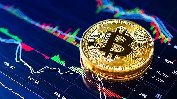 Oy sayımı devam ederken, Trump'ın seçimde üstünlük sağlayabileceği beklentisiyle Bitcoin'in fiyatındaki yükseliş gözlerden kaçmadı.