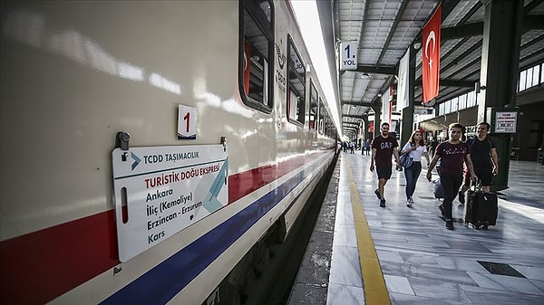 Seferler Ankara’dan başlayacak. Ankara’dan Kars’a gidiş pazartesi, çarşamba ve cuma günleri olacak. Kars’tan Ankara’ya dönüş ise çarşamba, cuma ve pazar gerçekleştirilecek.