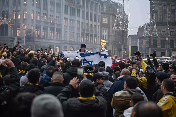 İsrail, Gazze’deki katliamına tüm itirazlara rağmen devam ederken, dünyanın bir çok bölgesinde tepki görmeye devam ediyor.