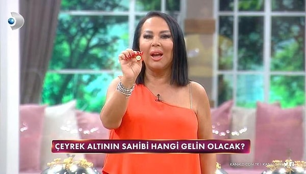 Safiye Soyman - 5 bölüm sundu