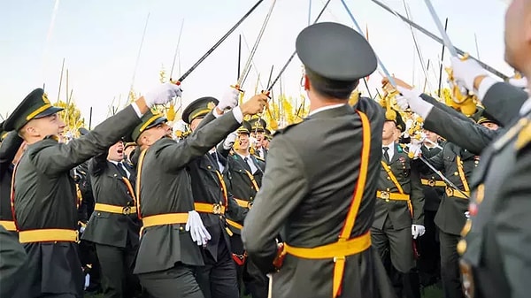 AK Parti'nin başta ılımlı yaklaştığı olayla ilgili Cumhurbaşkanı Recep Tayyip Erdoğan'ın açıklamaları sürecin seyrini değiştirdi.