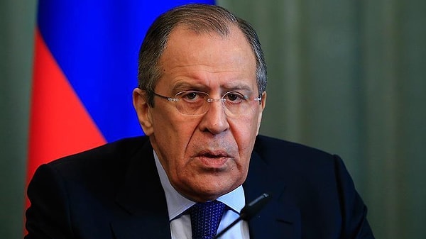 NTV’de yer alan habere göre; Rusya Dışişleri Bakanı Seygey Lavrov, “Ukrayna'nın ATACMS füzeleriyle saldırması savaşı tırmandırmak niyetinde olduklarının göstergesi. Güncellenmiş nükleer doktrin belgesini bugün yayınladık, Putin uyarılarını zaten yapmıştı” ifadelerini kullandı.