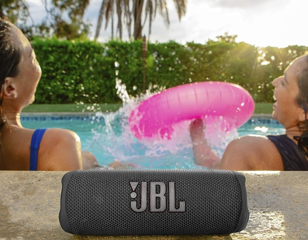 7. JBL Flip6, Bluetooth Hoparlör, IP67, Teal