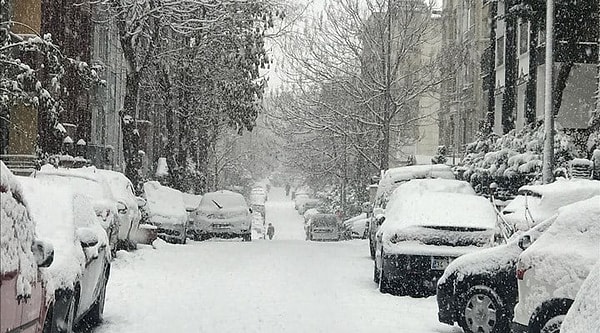 Meteoroloji’nin açıklamasından sonra bir açıklamada İstanbul Valiliği’nden geldi.