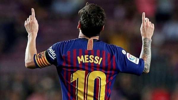 Lionel Messi, "Ailem ve ben her zaman bir gün Barcelona'ya geri dönüp yaşama olasılığını düşünüyoruz. Çocuklarım, eşim ve ben oradaki hayatımızı çok özlüyoruz. Arkadaşlarımızı özlüyoruz" açıklaması yaptı.