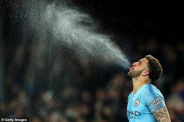 Ek olarak, tatlı bir çözeltinin ağızda çalkalanması, algılanan yorgunluğu azaltarak sporculara yenilenmiş bir enerji hissi verebilir.