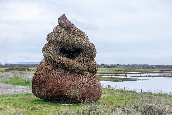 This perplexing Periwinkle Shelter sculpture, made from Sussex willow, was created by local artists Rebecca and Mark Ford of Two Circles Design.