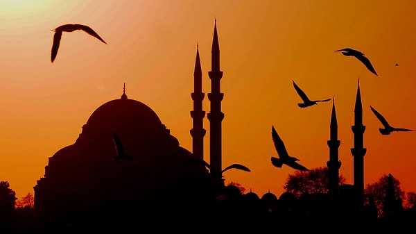 Diyanet İşleri Başkanlığı 2025 dini takvimini yayınladı.