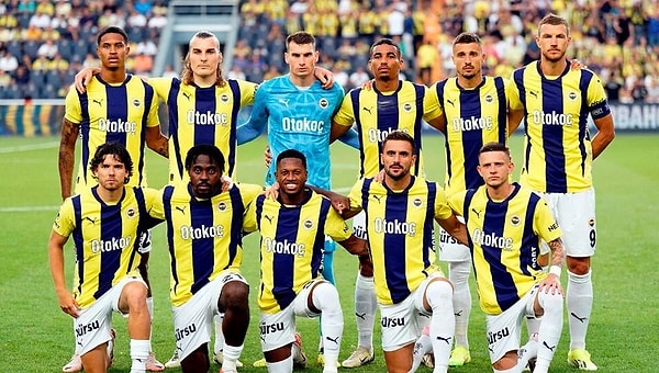 Ağustos ayında Lille'e şampiyonlar liginde elenen Fenerbahçe lige ise iyi başlamıştı.