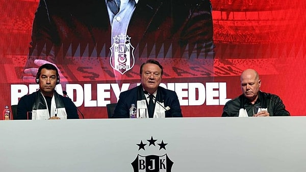 Gelmeden önce Samet Aybaba ile görevlerinin çakışıp çakışmadığını bilmediğini söyleyen Friedel, Beşiktaş için bundan sonrası için önerilerde bulundu: