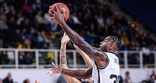 EuroCup'ta mücadele eden siyah-beyazlılar, A Grubu'ndaki 10. maçında Karadağ ekibi Buducnost'u deplasmanda 90-88 mağlup ederek 6. galibiyetine imza attı.