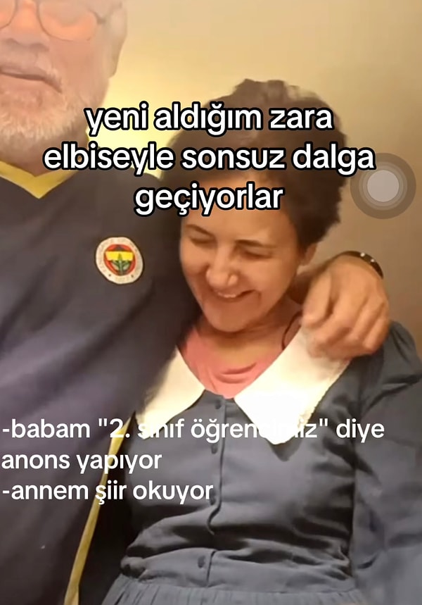 İkili elbiseyi ilkokul önlüklerine benzettiği için şaka yapmaktan kendilerini alıkoyamamıştı.