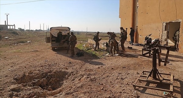 Heyet Tahrir eş-Şam (HTŞ) önderliğindeki silahlı grupların Suriye’de başlattığı operasyonda Halep kısa sürede düşmüş ve muhaliflerin kontrolüne girmişti.