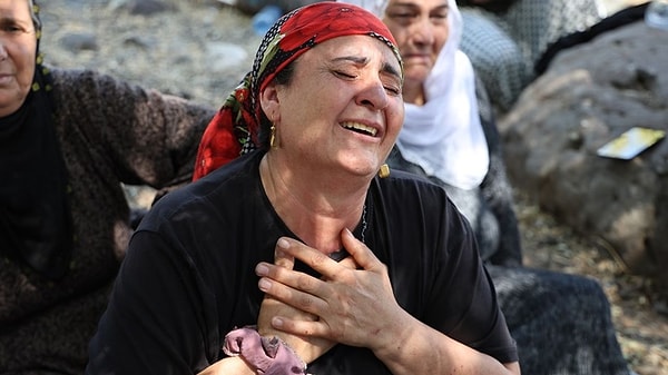 Ayrıca Özkan’ın “saflığa vurarak” konuştuğunu ve olay saatinde okul yolunun boş olduğunu iddia ettiğini söyledi. Güran’ın tutanağa yansıyan diğer ifadelerinde kardeşi Barış Güran’ın arama çalışmaları sırasında köyün alakasız noktalarına yönlendirmeler yaptığını ve anlamsız konuşmalarıyla dikkat çektiğini belirttiği öğrenildi.