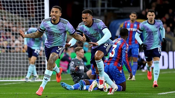 Premier Lig'de zirve mücadelesi veren Arsenal, 17. haftada Crystal Palace deplasmanına çıktı.