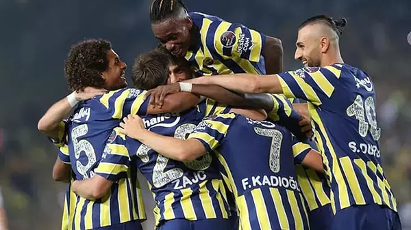 19 şampiyonluğu olan Fenerbahçe de 33 şampiyonluğa erişecek ve 6 yıldıza ulaşacak.