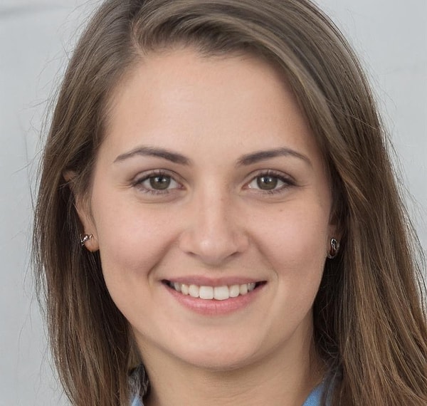 Esra Dikmenoğlu