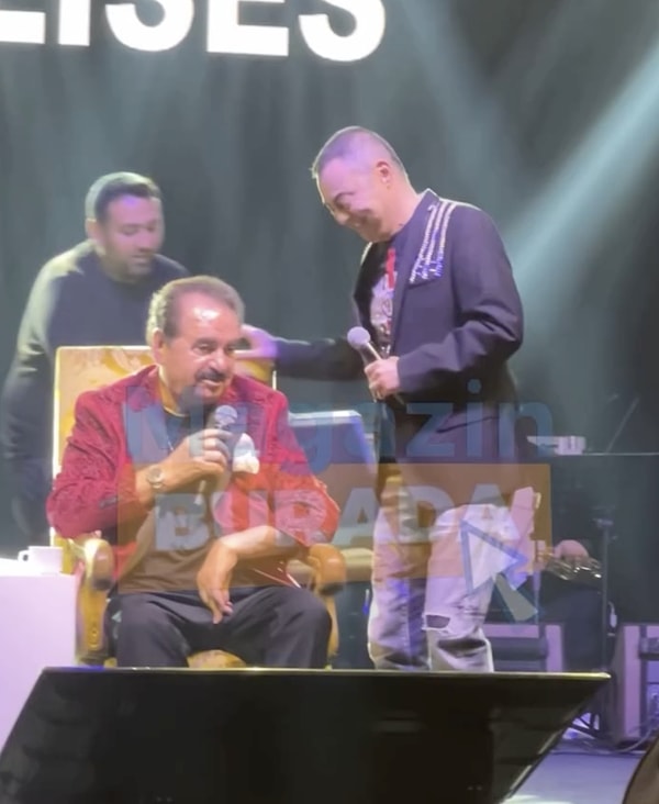 Konser anında Ortaç’a “Gel buraya kumarbaz” diyerek yanına çağıran Tatlıses'in bu tavrı dikkatlerden kaçmadı. Bu çıkış karşısında “tövbe tövbe” diyen Serdar Ortaç ise yasa dışı bahis olaylarına karşı aldığı kararı bir kez daha yineledi. Tatlıses’e “ İçkiyi bırak dedin, bıraktım. Sigarayı bırak dedin, bıraktım. Onu da bıraktım. Üçü de gitti" diyerek cevap verdi.