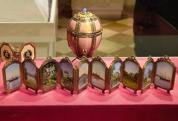 4. Şimdi de Danimarka saraylarına gidiyoruz: Sürprizli Faberge Yumurtaları