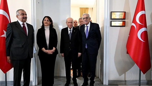 Heyetin ilk duraklarından biri de MHP Genel Başkanı Devlet Bahçeli olmuştu. Ziyaretin ardından da sıcak mesajlar devam etti.