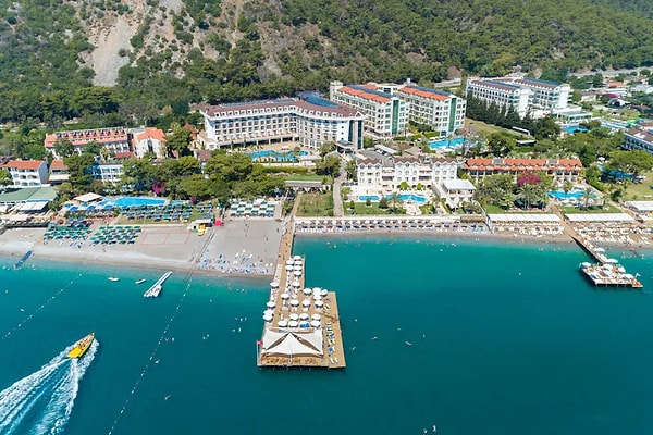 Listede en çok şaşırtan ise bir otel! Antalya Kemer'deki İMPERİAL SUNLAND OTEL'de yapılan denetimlerde Adana kebap harcında kanatlı eti olduğu anlaşıldı.