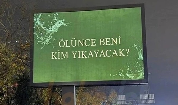 Tabii'nin son dönemlere damgasını vuran ve tartışma yaratan dizisi Gassal, önce "Ölünce beni kim yıkayacak?" afişleri ile tüm gözleri üzerine çekti.