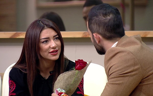 2015 yılına dönmüş hissi veren bir gelişme yaşandı ve Kısmetse Olur'un favori çiftlerinden Onur ve Aycan barıştı!