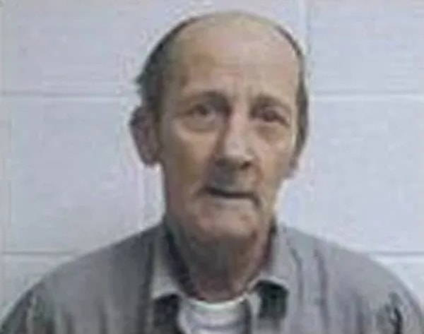 In 2006, 72-year-old David Lee Niles, who was living in the United States, was reported missing by his family.