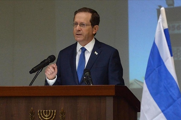 İsrail Cumhurbaşkanı Isaac Herzog, İsrail Başbakanı Binyamin Netanyahu ve müzakere ekibinin anlaşma konusundaki çabalarını desteklediğini belirtti. Ateşkes anlaşmasının sağlanması için hükümetine çağrıda bulundu.