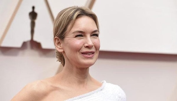 Renee Zellweger, "Çünkü ihtiyacım vardı. Kendi sesimi duymaktan bıkmıştım. Çalışırken, 'Aman Tanrım, şu sesi bir dinle. Yine mi üzgünsün, Renée? Ah, bu mu senin kızgın sesin?' diye düşünüyordum. Aynı duygusal deneyimleri tekrarlayıp duruyordum." dedi.