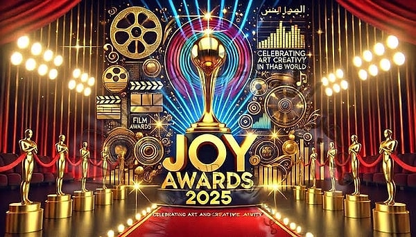 18 Ocak gecesi Suudi Arabistan'ın başkenti Riyad'da bu sene beşincisi düzenlenen Joy Awards ödül töreni gerçekleşti. Hollywood'dan birçok ismin boy gösterdiği geceye Türk ünlülerimiz damga vurdu!   Özge Özpirinçci'den Burak Özçivit'e, Fahriye Evcen'den Hande Erçel'e herkesin şıkır şıkır göz kamaştırdığı geceyi baştan sona beraber inceleyelim dedik!  Gelin, dün gece dünyanın bir başka köşesinde neler yaşanmış beraber bakalım!