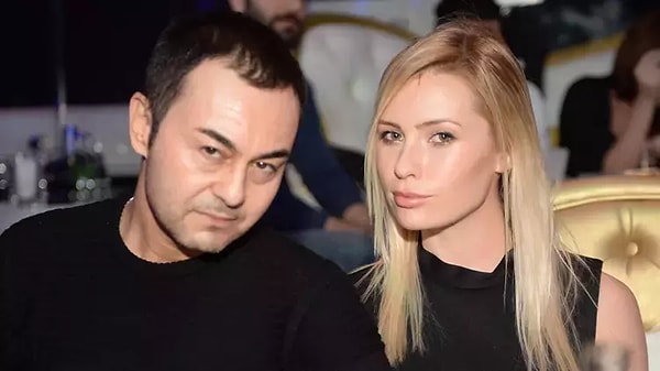 Serdar Ortaç ve Chloe Loughnan 2014 yılında nikah masasına oturmuş, 8 yıllık birlikteliğin ardından ise 2019 yılında boşanmışlardı biliyorsunuz ki.