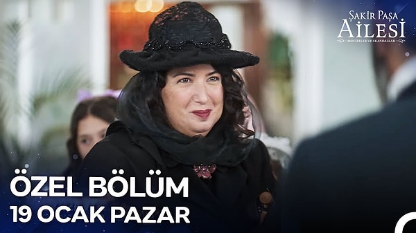 Şakir Paşa'nın torunu Füreya Koral'ın torunu olan Serra Şenol Boyvat'ın konuk olarak yer alacağını duyuran Şakir Paşa Ailesi, o sahneyi 19 Ocak günü yayınlanan özel bölümde gösterdi.