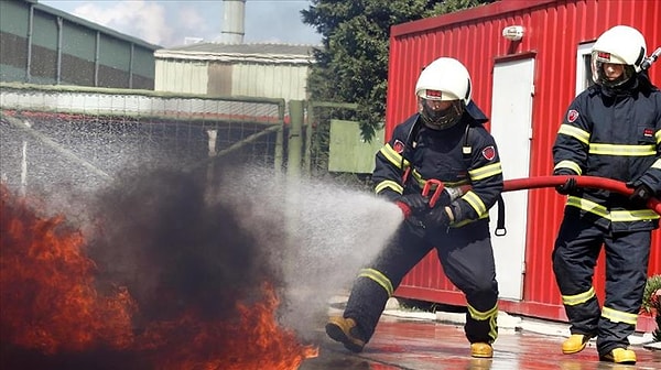 Ladik Akdağ Kayak Merkezi (Samsun): Yangın ihbarlarına şehir merkezindeki ekipler yönlendiriliyor.