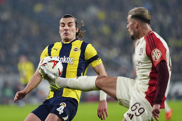 Fenerbahçe, UEFA Avrupa Ligi’nin 7. haftasında Fransa temsilcisi Olimpik Lyon’u ağırladı. Ülker Stadı’nda oynanan mücadelede gol sesi çıkmadı ve karşılaşma 0-0 sona erdi.